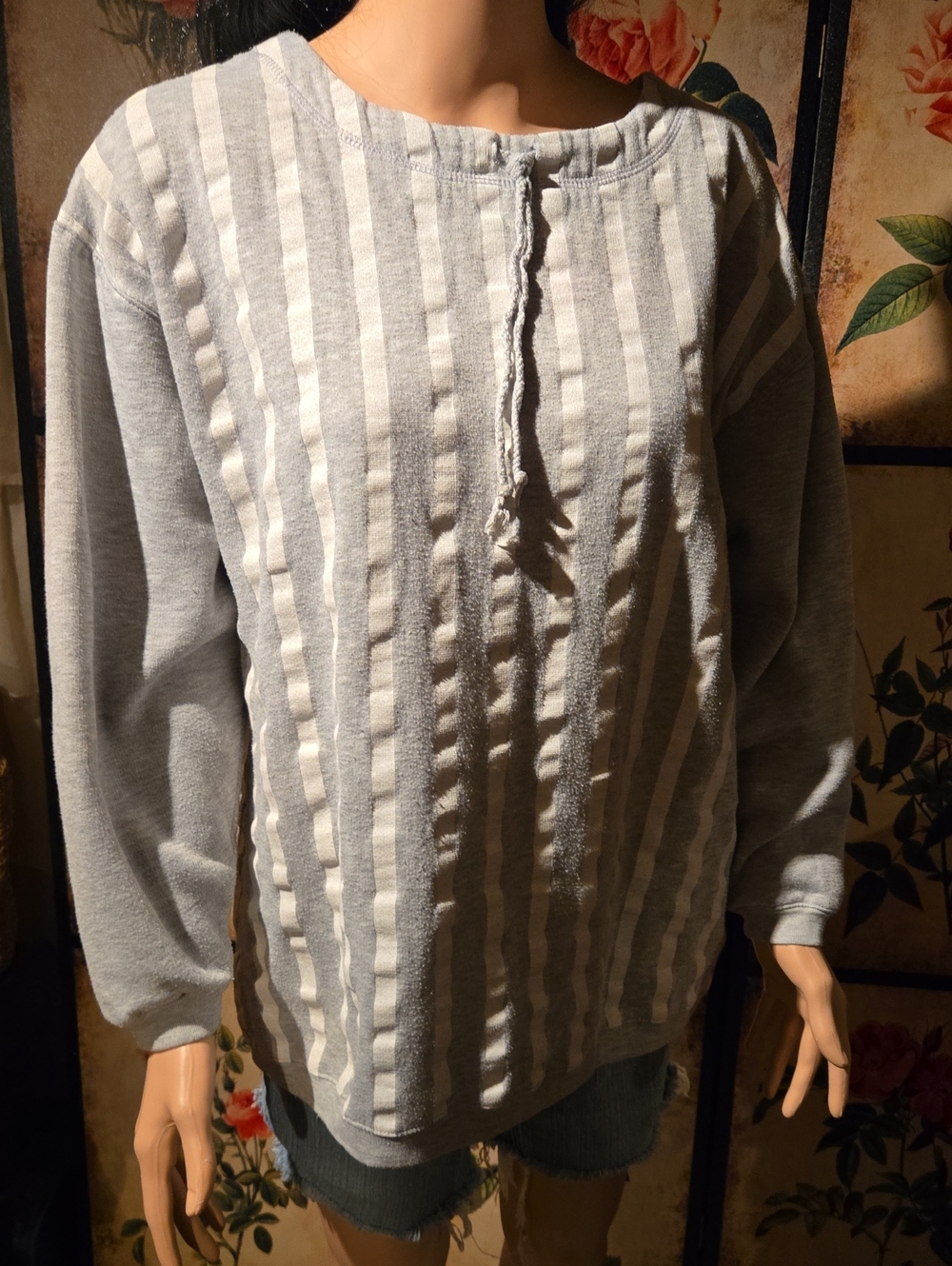 Light Gray Striped Pullover Sweatshirt: Medium C